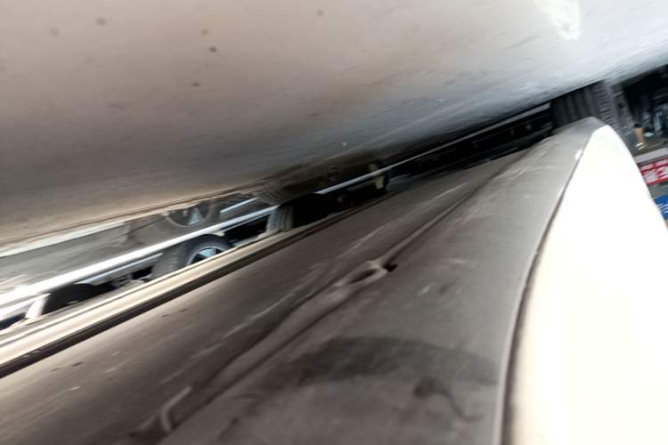 Used Tesla Model 3 2022 Rear-Wheel-Drive Version Right Side Sill