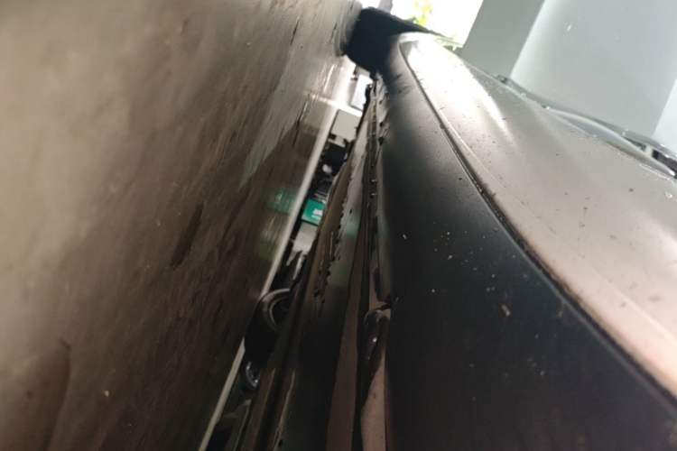 Used Tesla Model 3 2022 Rear-Wheel-Drive Version Right Side Sill