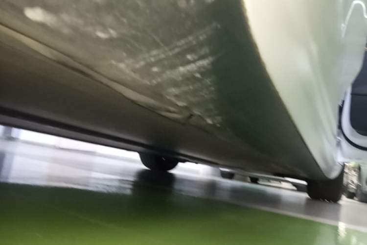 Used Tesla Model 3 2022 Rear-Wheel-Drive Version Right Side Sill