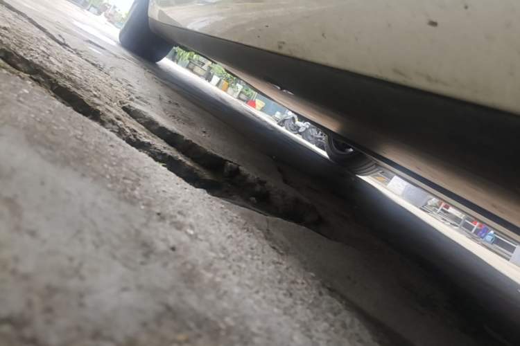 Used Tesla Model 3 2022 Rear-Wheel-Drive Version Right Side Sill