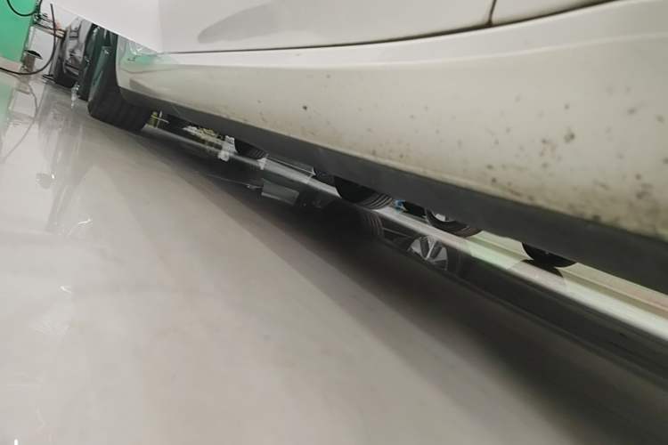 Used Tesla Model 3 2022 Rear-Wheel-Drive Version Right Side Sill