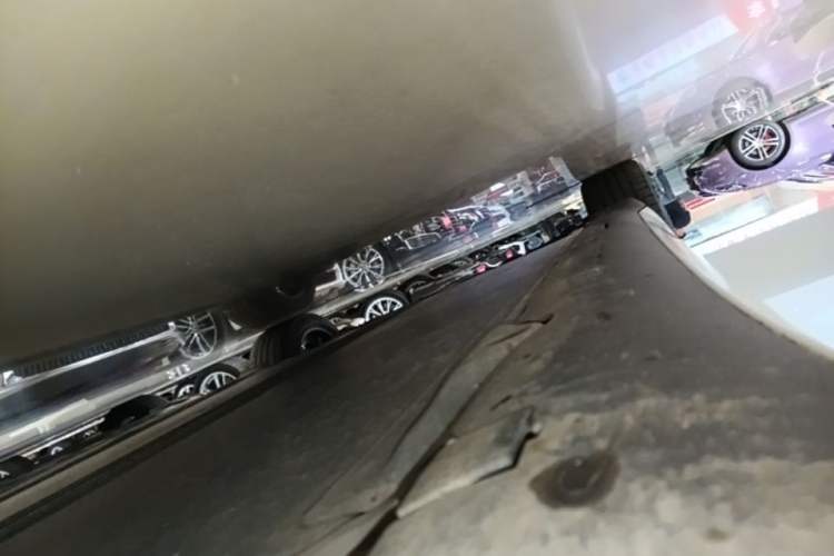 Used Tesla Model 3 2022 Rear-Wheel-Drive Version Right Side Sill