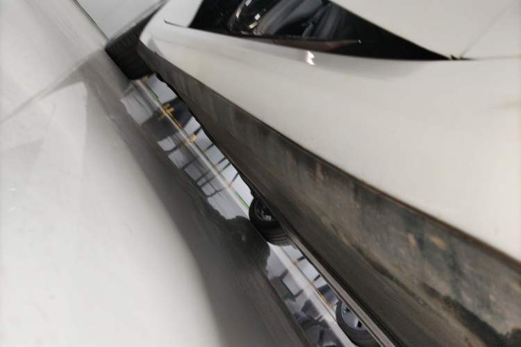 Used Tesla Model 3 2022 Rear-Wheel-Drive Version Right Side Sill