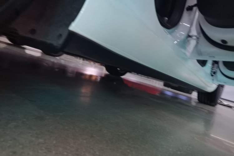 Used Tesla Model 3 2022 Rear-Wheel-Drive Version Right Side Sill