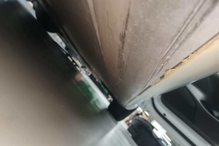 Used Tesla Model 3 2022 Rear-Wheel-Drive Version Right Side Sill