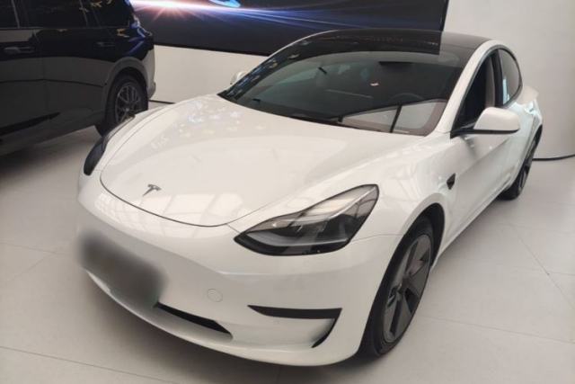Ojetý Tesla Model 3 2022 Rear-Wheel-Drive Version