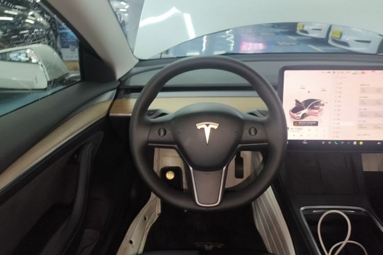 Used Tesla Model 3 2022 Rear-Wheel-Drive Version Steering Wheel