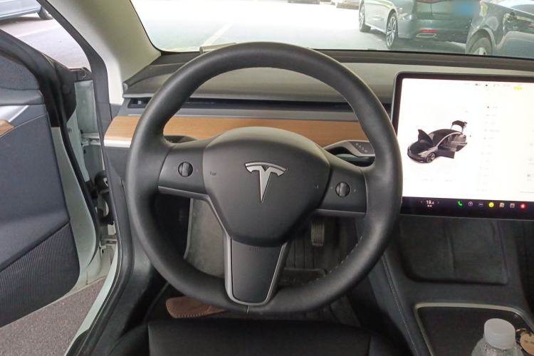 Used Tesla Model 3 2022 Rear-Wheel-Drive Version Steering Wheel