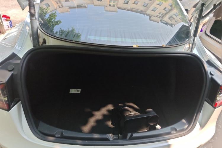 Used Tesla Model 3 2022 Rear-Wheel-Drive Version Trunk