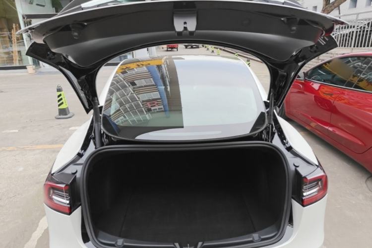 Used Tesla Model 3 2022 Performance High-Performance All-Wheel-Drive Version Trunk