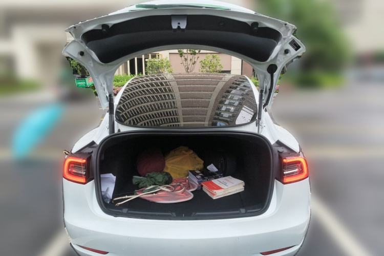 Used Tesla Model 3 2022 Rear-Wheel-Drive Version Trunk