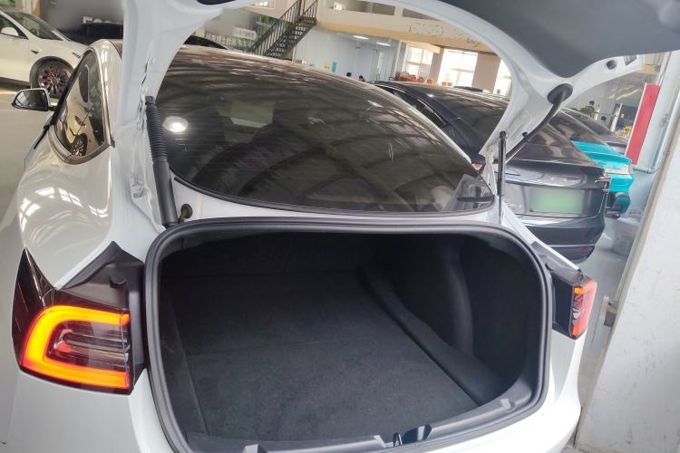 Used Tesla Model 3 2022 Rear-Wheel-Drive Version Trunk