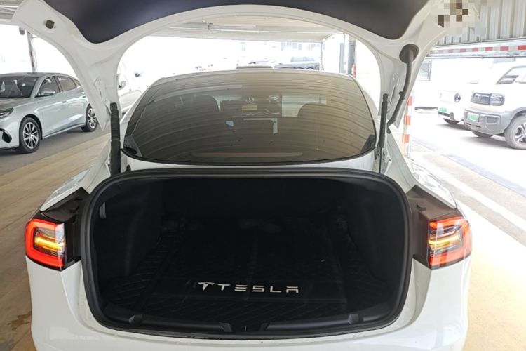 Used Tesla Model 3 2022 Rear-Wheel-Drive Version Trunk