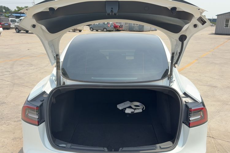 Used Tesla Model 3 2022 Rear-Wheel-Drive Version Trunk