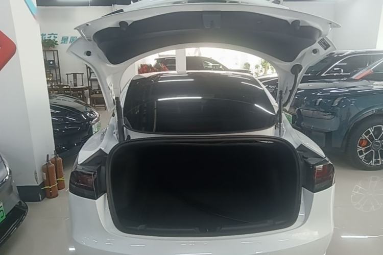 Used Tesla Model 3 2022 Performance High-Performance All-Wheel-Drive Version Trunk