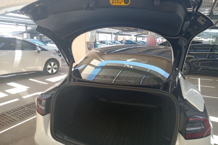 Used Tesla Model 3 2022 Rear-Wheel-Drive Version Trunk