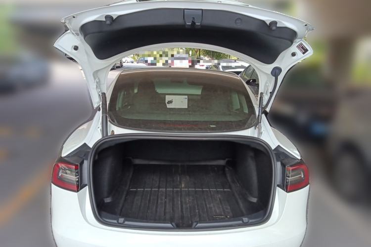 Used Tesla Model 3 2022 Rear-Wheel-Drive Version Trunk