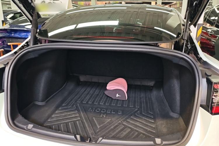 Used Tesla Model 3 2022 Rear-Wheel-Drive Version Trunk