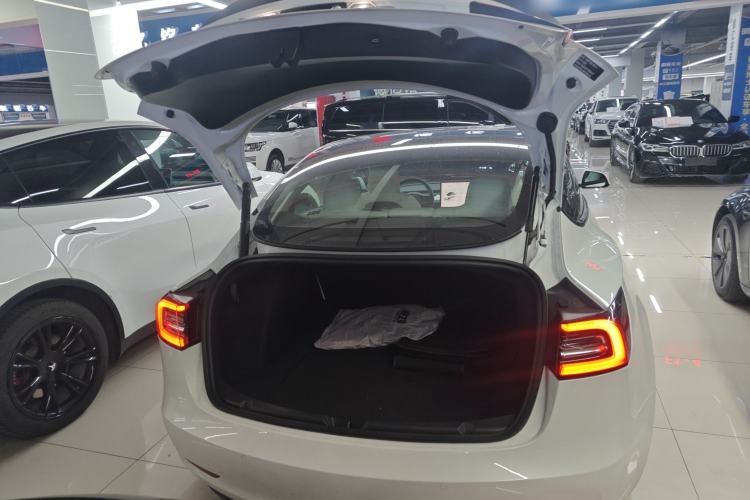 Used Tesla Model 3 2022 Performance High-Performance All-Wheel-Drive Version Trunk