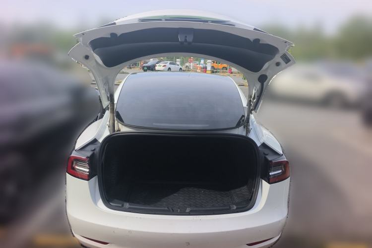 Used Tesla Model 3 2022 Rear-Wheel-Drive Version Trunk