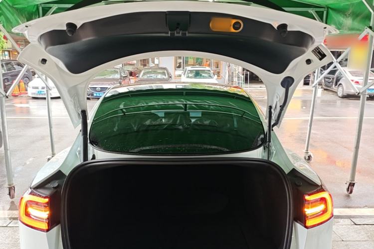 Used Tesla Model 3 2022 Rear-Wheel-Drive Version Trunk