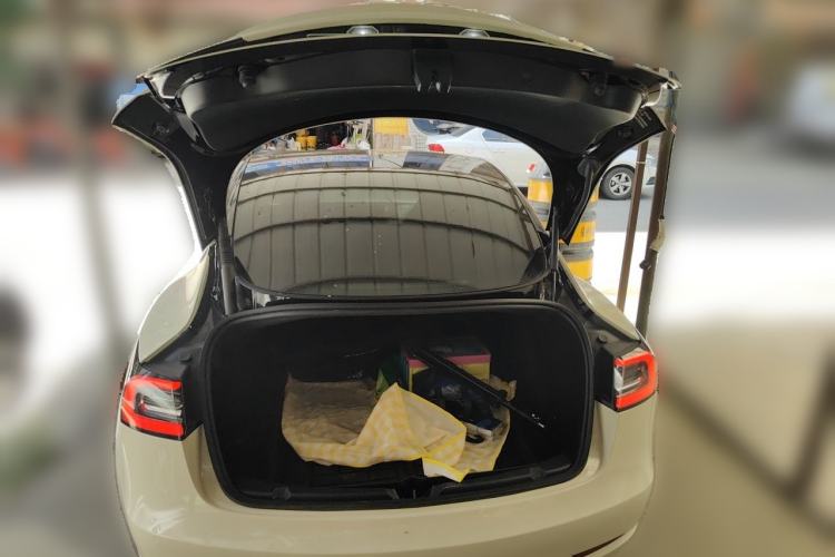 Used Tesla Model 3 2022 Rear-Wheel-Drive Version Trunk