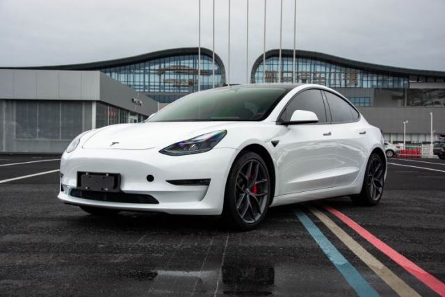 Ojetý Tesla Model 3 2022 Performance High-Performance All-Wheel-Drive Version