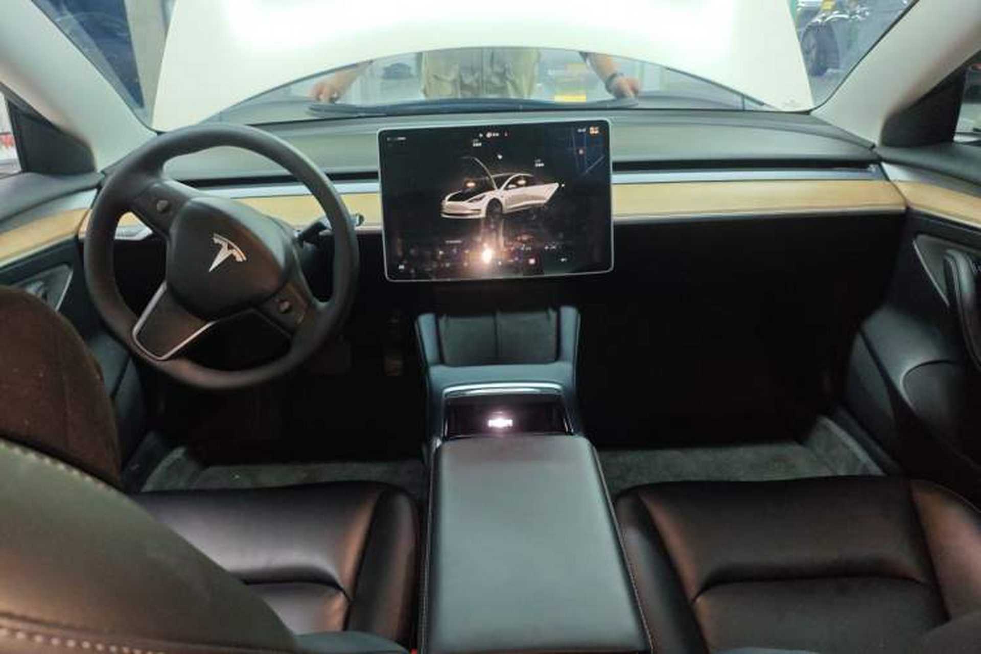 Used Tesla Model 3 2022 Rear-Wheel-Drive Version Center Console