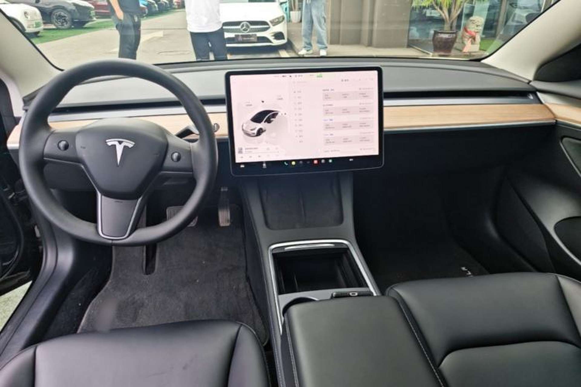 Used Tesla Model 3 2022 Rear-Wheel-Drive Version Center Console