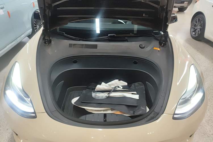 Used Tesla Model 3 2022 Rear-Wheel-Drive Version Engine Bay
