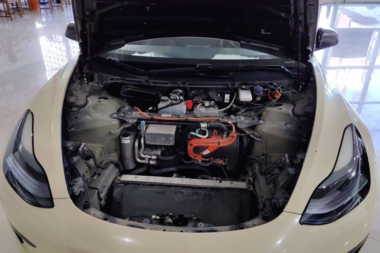 Used Tesla Model 3 2022 Rear-Wheel-Drive Version Engine Bay