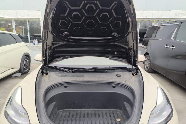 Used Tesla Model 3 2022 Rear-Wheel-Drive Version Engine Bay