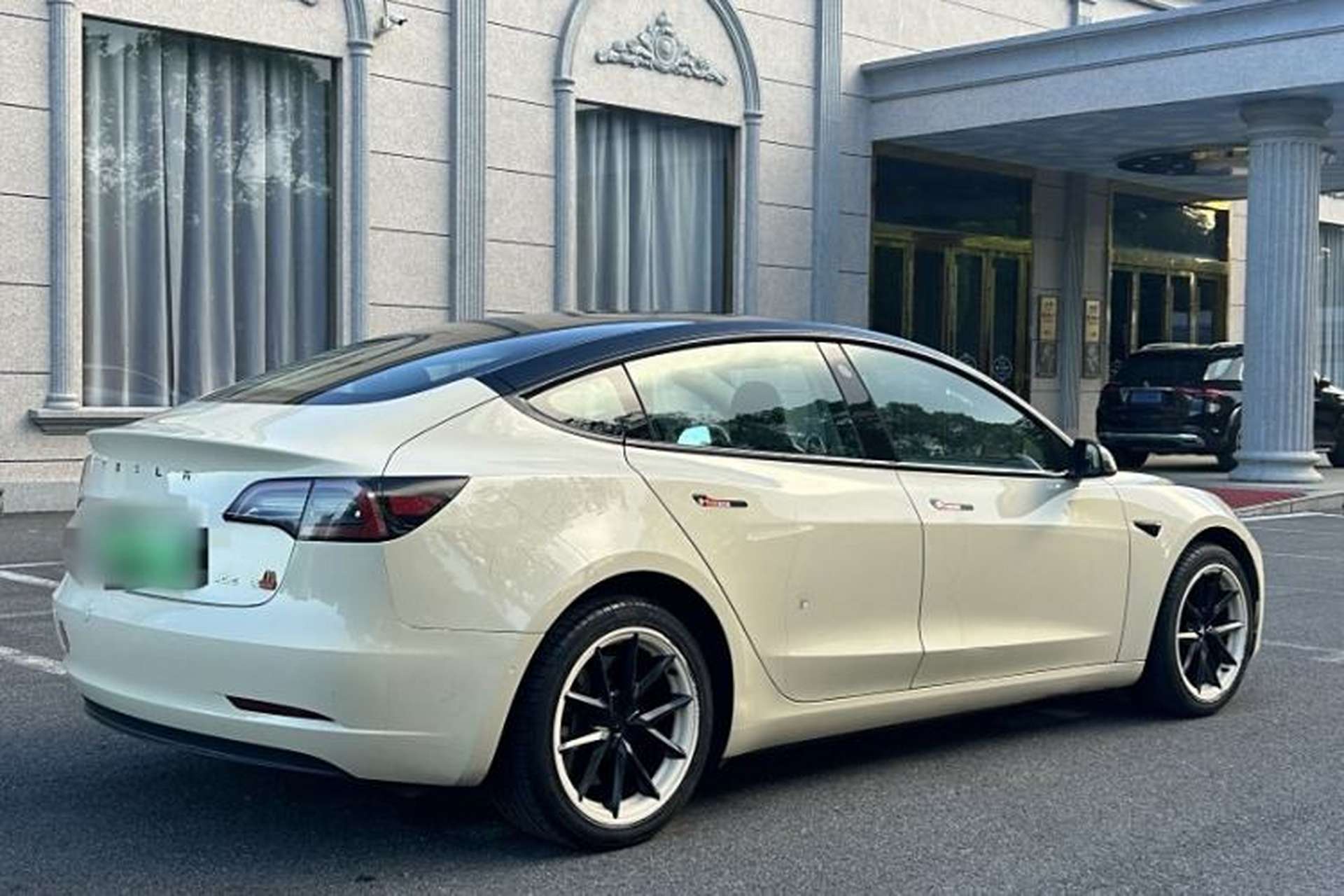 Used Tesla Model 3 2022 Rear-Wheel-Drive Version Exterior 2
