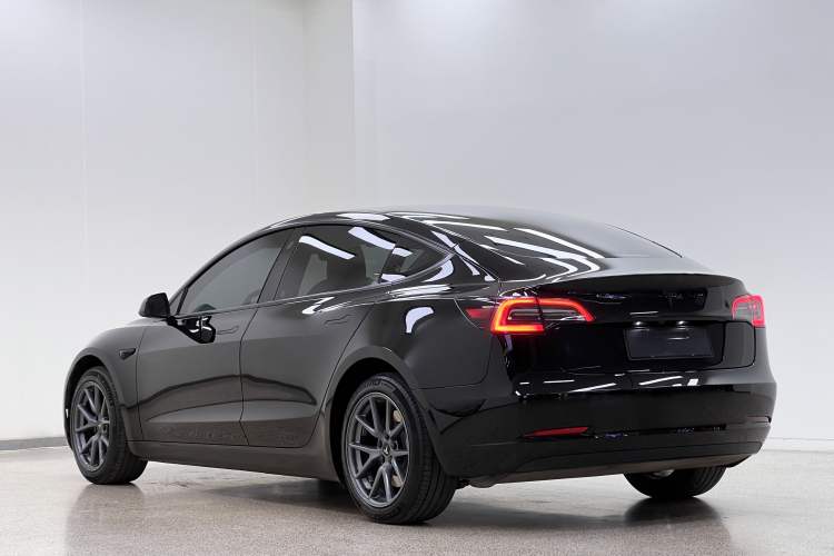 Used Tesla Model 3 2022 Rear-Wheel-Drive Version Exterior 4