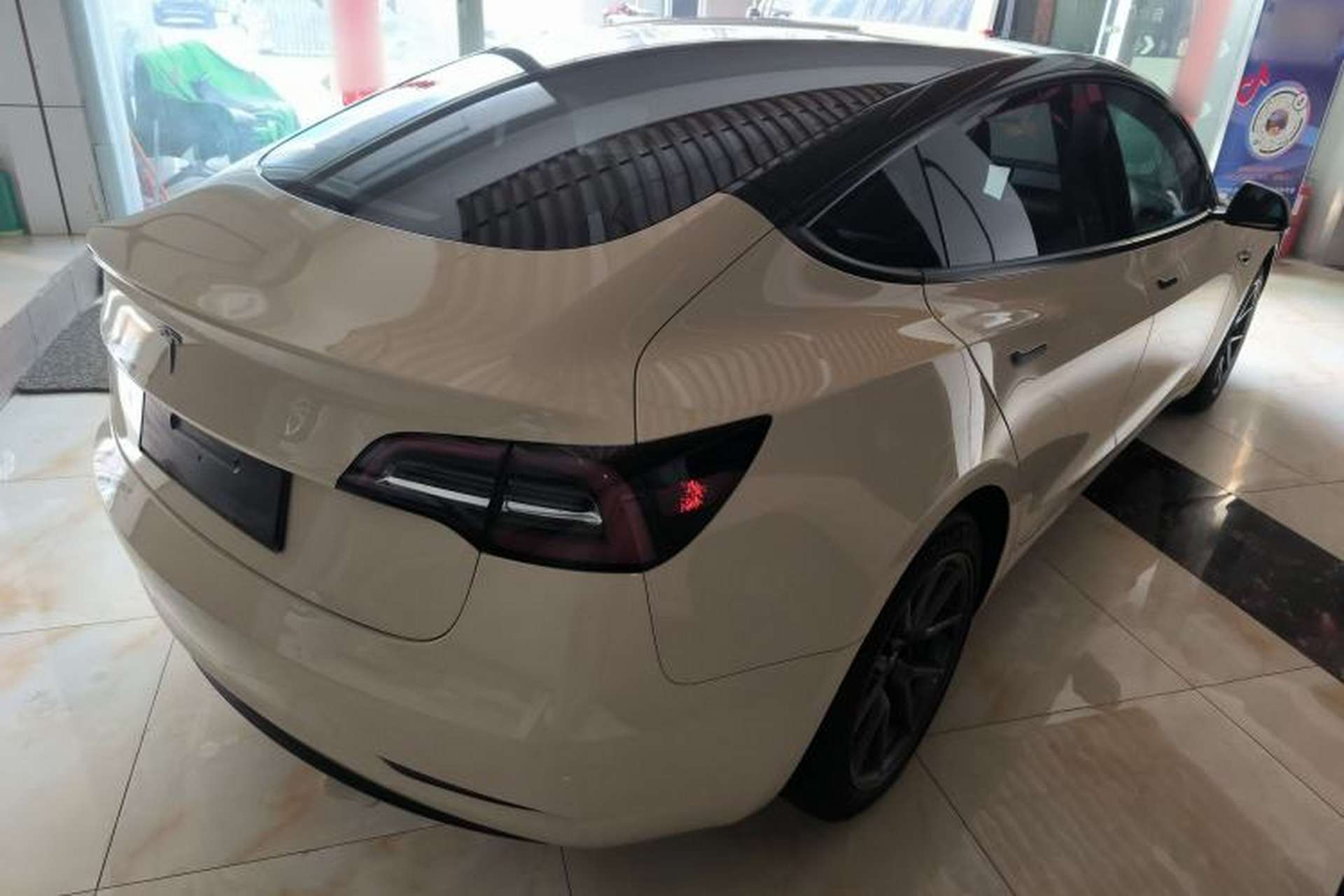 Used Tesla Model 3 2022 Rear-Wheel-Drive Version Exterior 5
