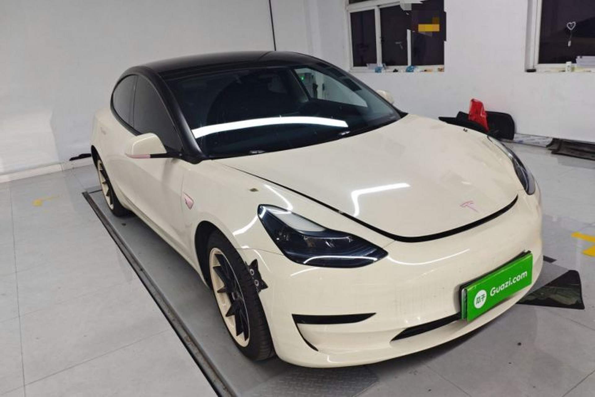 Used Tesla Model 3 2022 Rear-Wheel-Drive Version Front Right 45 Deg