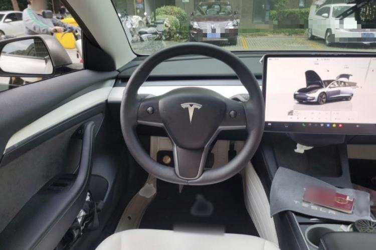 Used Tesla Model 3 2022 Rear-Wheel-Drive Version Interior 2