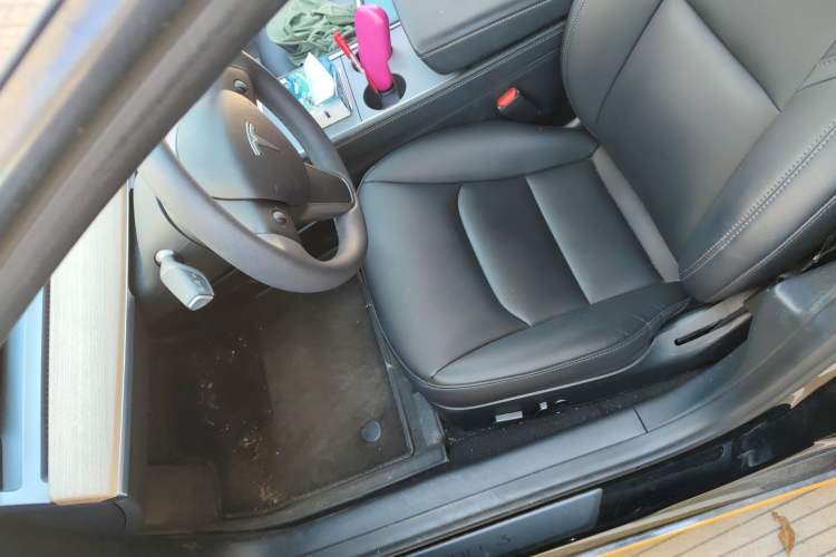 Used Tesla Model 3 2022 Rear-Wheel-Drive Version Left Front Seat