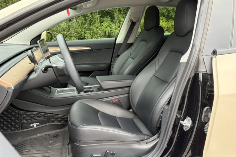 Used Tesla Model 3 2022 Rear-Wheel-Drive Version Left Front Seat