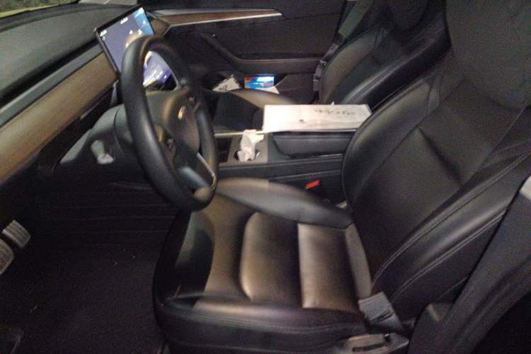 Used Tesla Model 3 2022 Performance High-Performance All-Wheel-Drive Version Left Front Seat
