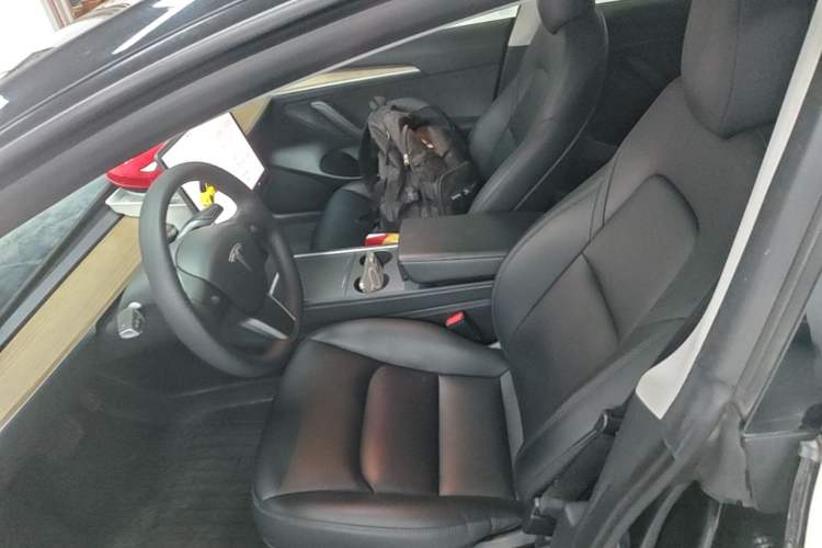 Used Tesla Model 3 2022 Rear-Wheel-Drive Version Left Front Seat