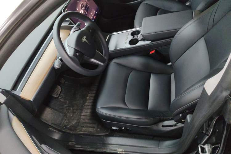 Used Tesla Model 3 2022 Rear-Wheel-Drive Version Left Front Seat