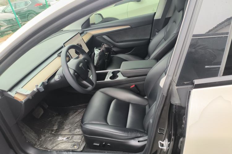 Used Tesla Model 3 2022 Rear-Wheel-Drive Version Left Front Seat