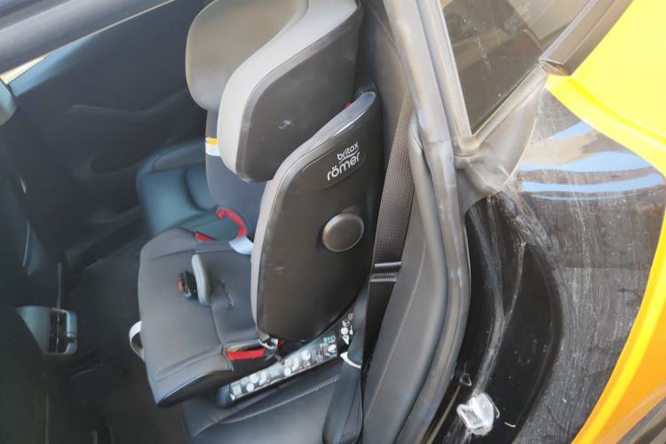 Used Tesla Model 3 2022 Rear-Wheel-Drive Version Left Rear Seat