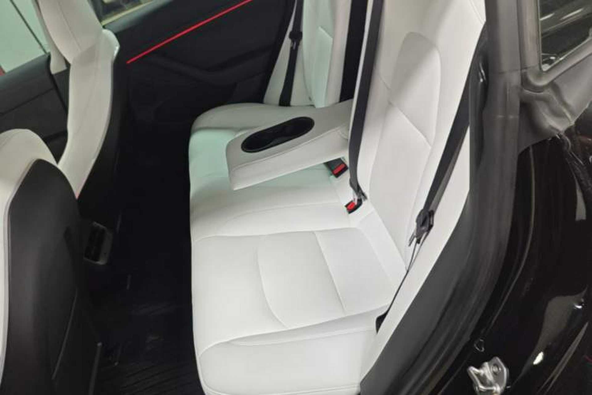 Used Tesla Model 3 2022 Rear-Wheel-Drive Version Left Rear Seat