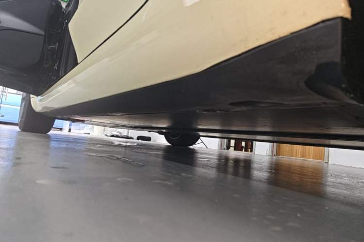 Used Tesla Model 3 2022 Rear-Wheel-Drive Version Left Side Sill