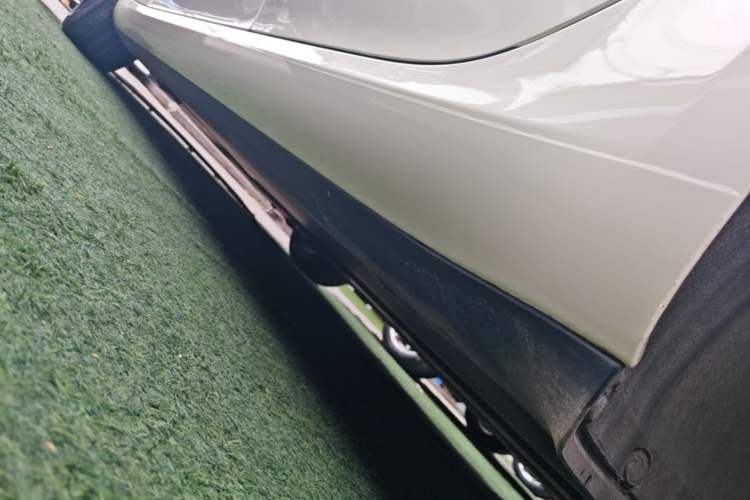 Used Tesla Model 3 2022 Rear-Wheel-Drive Version Left Side Sill
