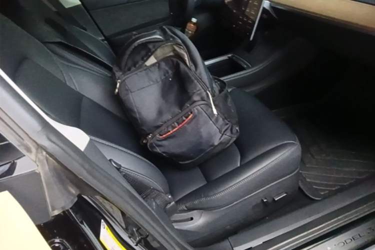 Used Tesla Model 3 2022 Rear-Wheel-Drive Version Right Front Seat