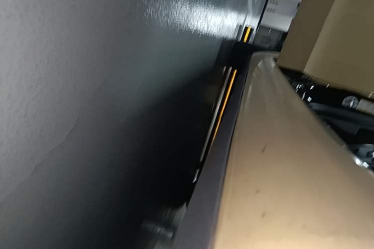 Used Tesla Model 3 2022 Rear-Wheel-Drive Version Right Side Sill