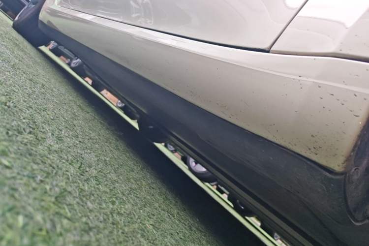 Used Tesla Model 3 2022 Rear-Wheel-Drive Version Right Side Sill